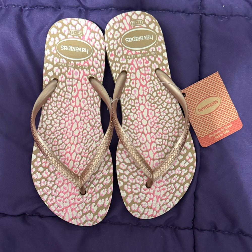 Havaianas Pink and Gold Leopard Flip Flops